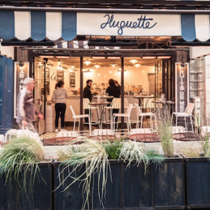Huguette, Bistro de la Mer